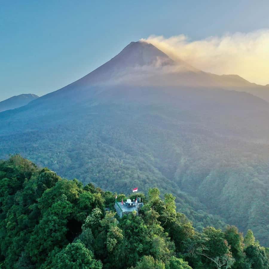 Yogyakarta Volcano: Merapi Volcano on Hilltop (Lava Viewing) - Pick your pace: non-hiking viewing vs the Turgo Hill climb